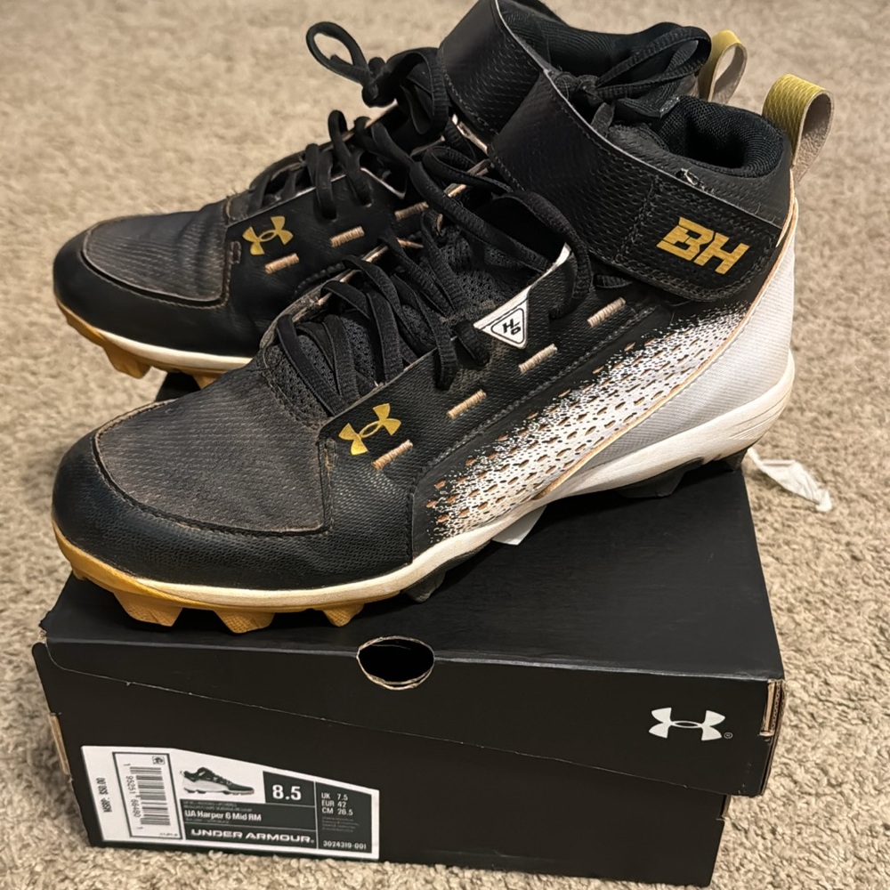 Under Armour baseball cleats